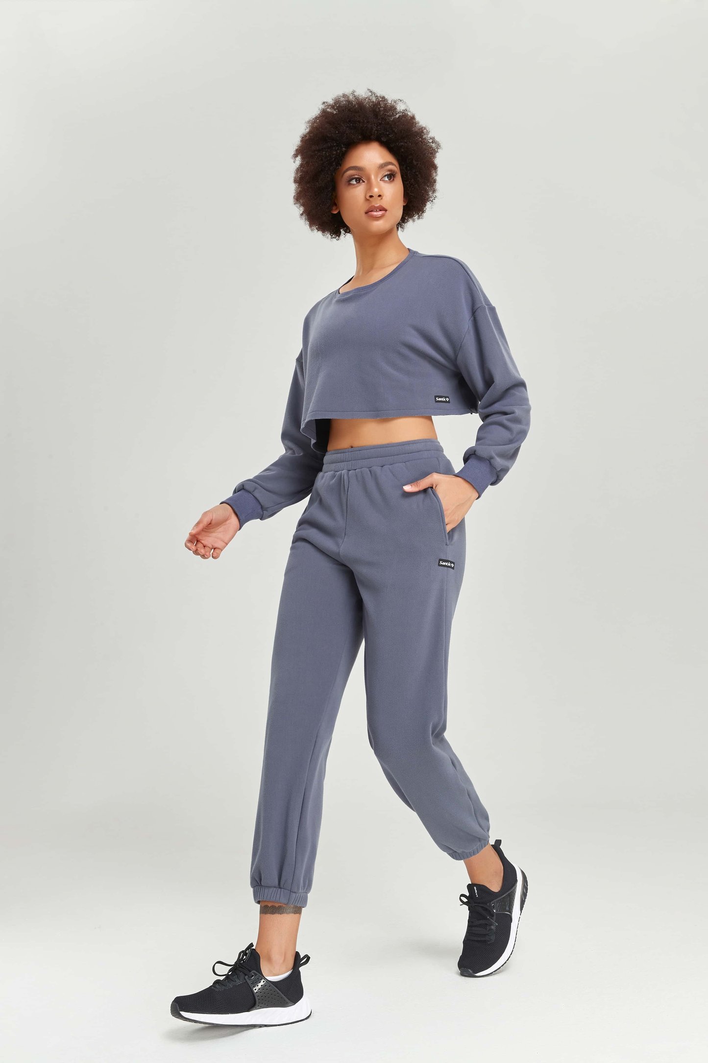 スポーツウェア | ショート丈長袖Tシャツ＆パンツ