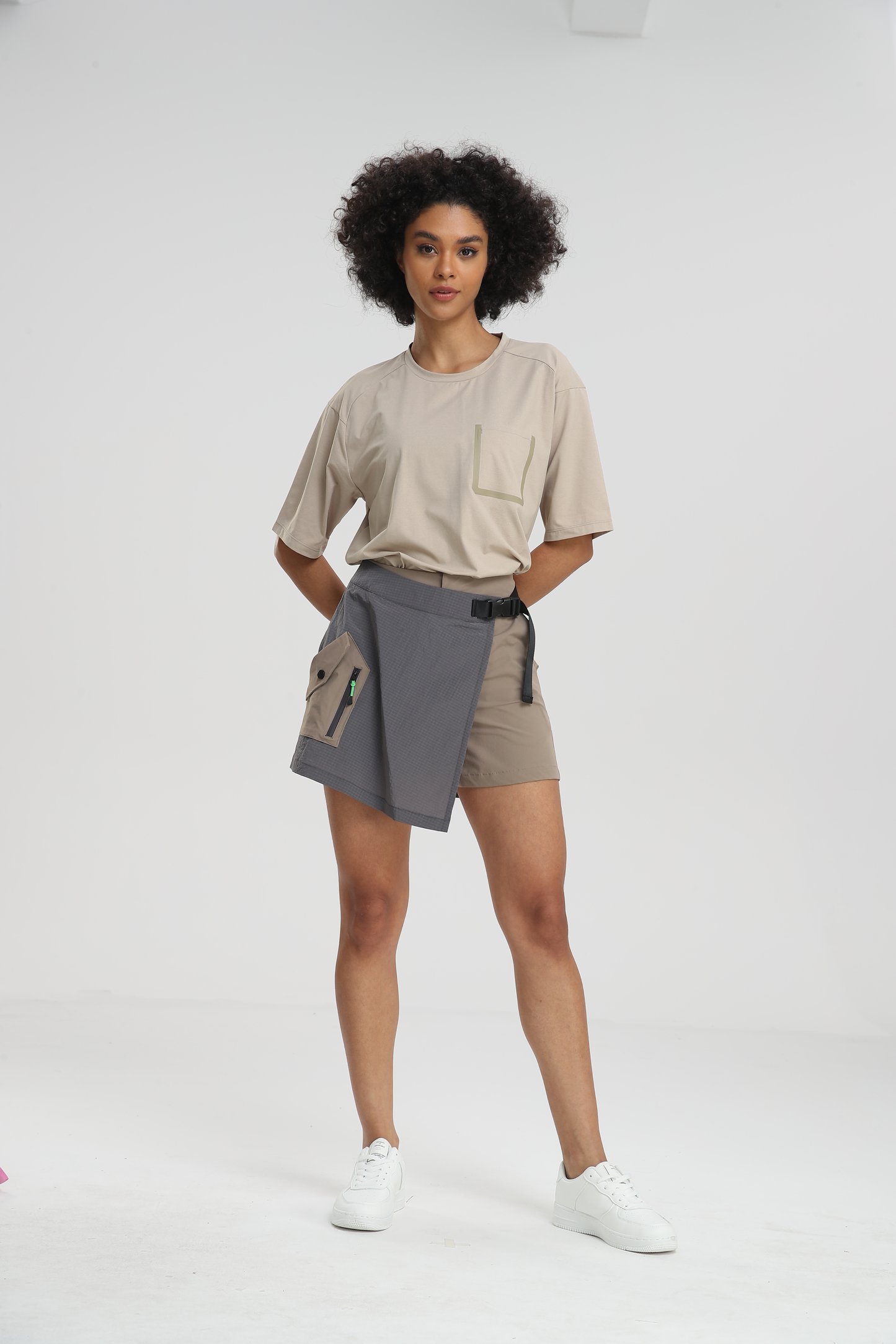 アウトドアウェア | ロングTシャツ＆ショートランプパンツ