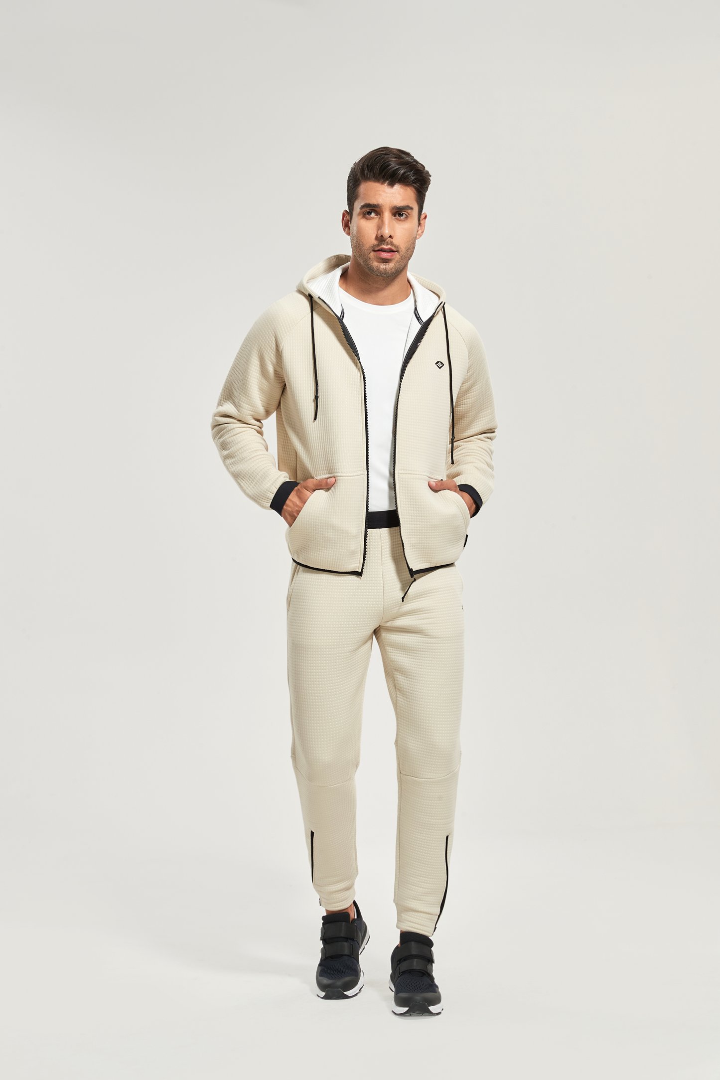 スポーツウェア | ZIPパーカー＆スウェットパンツ