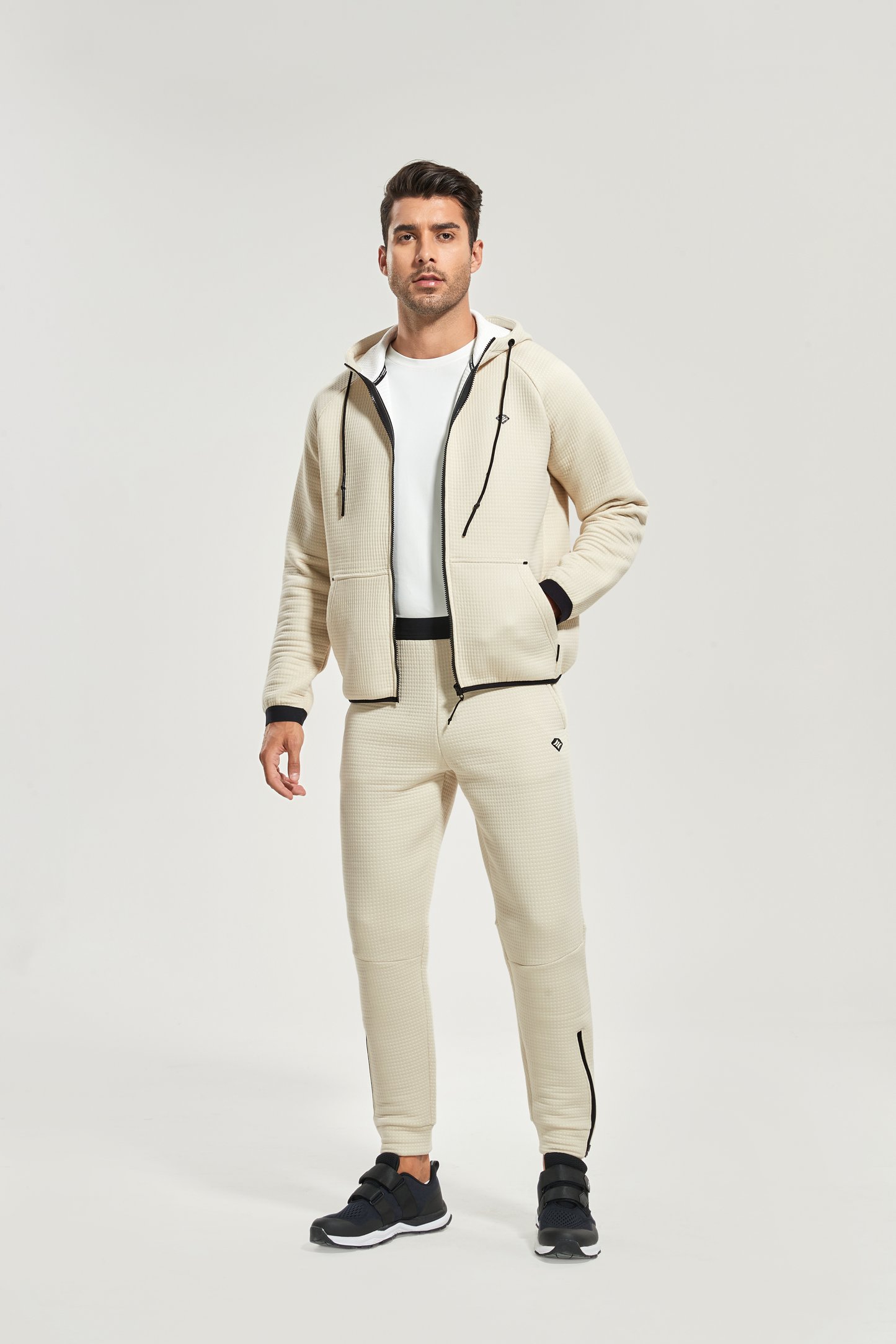 スポーツウェア | ZIPパーカー＆スウェットパンツ