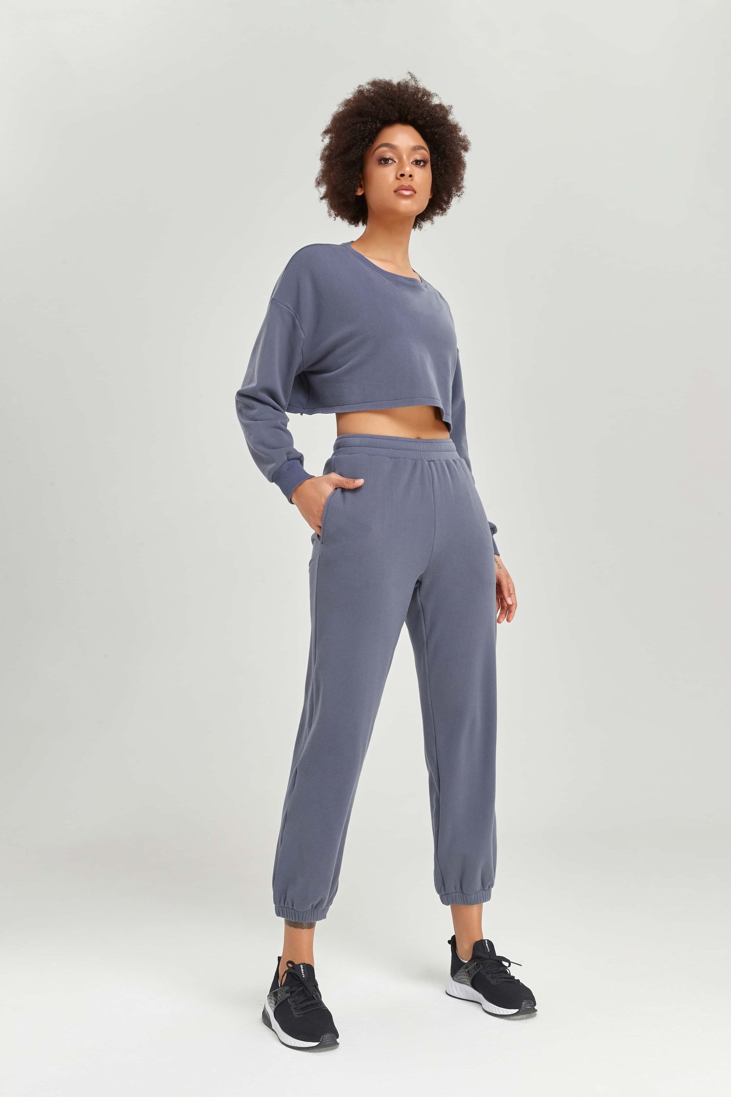 スポーツウェア | ショート丈長袖Tシャツ＆パンツ