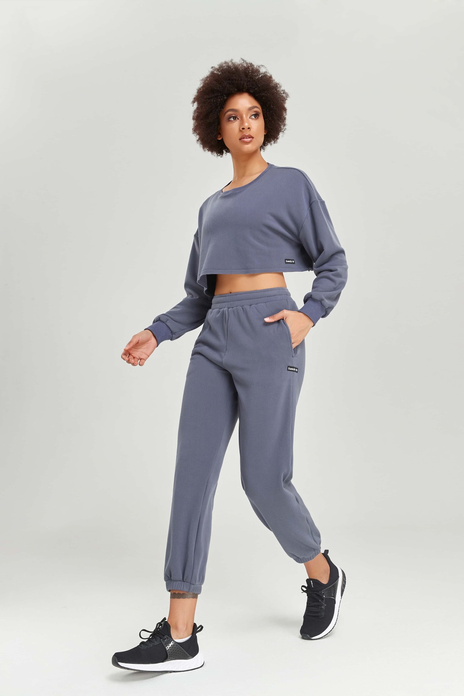 スポーツウェア | ショート丈長袖Tシャツ＆パンツ